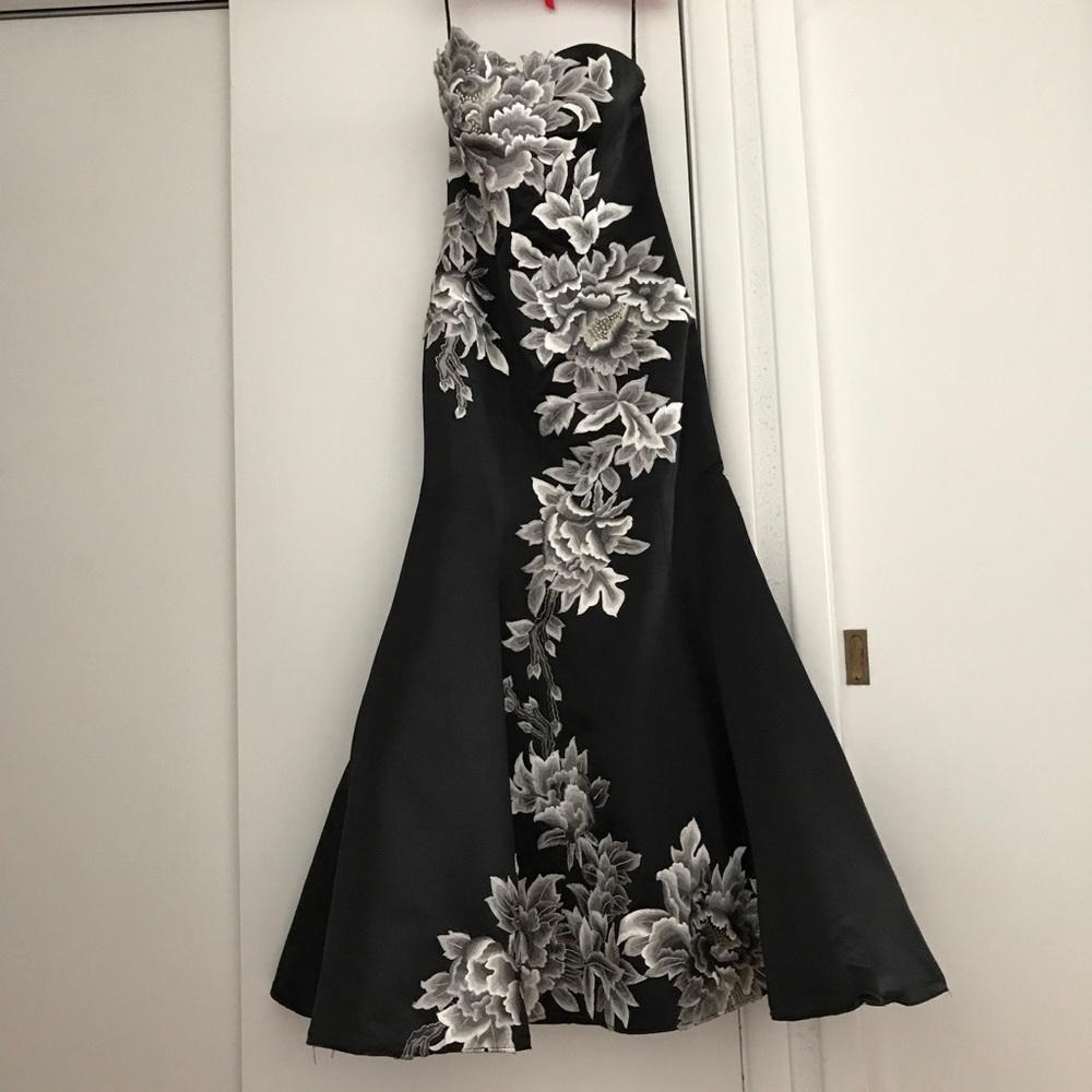 Jovani unique gorgeous formal gown, mermaid fit